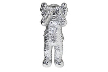 Load image into Gallery viewer, 極美品 KAWS カウズ フィギュア Holiday Space ホリデー スペース silver シルバー 中古 58631