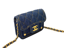 Load image into Gallery viewer, 新品未使用 新作 CHANEL シャネル ミニチェーンショルダーバッグ ココマーク AP3349 デニム ラメ ネイビー ゴールド金具 58666