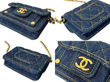 Load image into Gallery viewer, 新品未使用 新作 CHANEL シャネル ミニチェーンショルダーバッグ ココマーク AP3349 デニム ラメ ネイビー ゴールド金具 58666