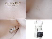 Load image into Gallery viewer, CHANEL シャネル ショルダーバッグ マトラッセチェーンショルダー20 黒 31番台 ゴールド金具 ラムスキン 美品 中古 58678