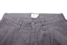 Load image into Gallery viewer, WTAPS ダブルタップス パンツ タックパンツ グレー サイズ 2  TUCK 182GWDT-PTM02 美品 中古 58701