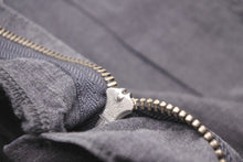 Load image into Gallery viewer, WTAPS ダブルタップス パンツ タックパンツ グレー サイズ 2  TUCK 182GWDT-PTM02 美品 中古 58701