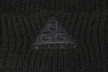 Load image into Gallery viewer, NIKE ACG ナイキ エーシージー ニットキャップ アウトドアライン ロゴ刺繍 アクリル ウール ブラック ユニセックス 良品 中古 58709
