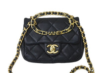 Load image into Gallery viewer, 極美品 CHANEL シャネル チェーンショルダーバッグ AS3748 マトラッセ トップハンドル ブラック ゴールド金具 中古 58746