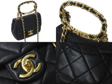 Load image into Gallery viewer, 極美品 CHANEL シャネル チェーンショルダーバッグ AS3748 マトラッセ トップハンドル ブラック ゴールド金具 中古 58746