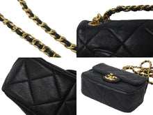 Load image into Gallery viewer, 極美品 CHANEL シャネル チェーンショルダーバッグ AS3748 マトラッセ トップハンドル ブラック ゴールド金具 中古 58746
