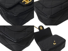 Load image into Gallery viewer, 極美品 CHANEL シャネル チェーンショルダーバッグ AS3748 マトラッセ トップハンドル ブラック ゴールド金具 中古 58746