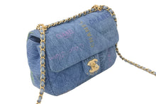 Load image into Gallery viewer, 新品未使用 CHANEL シャネル チェーンショルダーバッグ AS3134 マトラッセ デニム ブルー マルチカラー ゴールド金具 58748