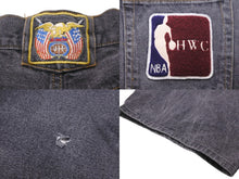 Load image into Gallery viewer, JEFF HAMILTON ジェフハミルトン ショートパンツ NBAチームワッペン デニム 36 コットン グレー シルバー金具 美品 中古 58777