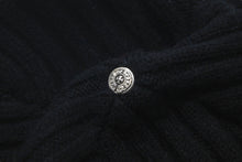 Load image into Gallery viewer, 新品未使用 CHROME HEARTS クロムハーツ CH プラス ニットキャップ ブラック クロス レザー パッチ ビーニー カシミヤ 中古 58793