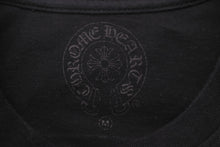 Load image into Gallery viewer, CHROME HEARTS クロムハーツ 半袖 Ｔシャツ 東京限定 スクロールラベル ブラック サイズM 美品 中古 58877