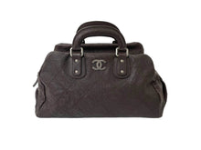 Load image into Gallery viewer, CHANEL シャネル ハンドバッグ ワイルドステッチ ココマーク 10番台 2006年 キャビアスキン ブラウン シルバー金具 美品 中古 58878