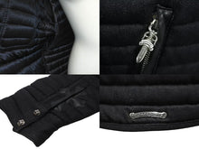 Load image into Gallery viewer, CHROME HEARTS クロムハーツ ジャケット ライトダウンジャケット クロスボタン CHクロスパッチ ブラック サイズM 中古 58879