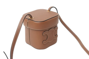 極美品 CELINE セリーヌ ショルダーバッグ スモールボックス ブラウン スムースカーフ 199263DU3.04LU ゴールド金具 中古 58895