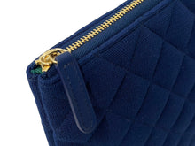 Load image into Gallery viewer, CHANEL シャネル クラッチバッグ 28番台 ココマーク キルティング キャンバス ブルー グリーン ゴールド金具 美品 中古 58900