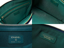 Load image into Gallery viewer, CHANEL シャネル クラッチバッグ 28番台 ココマーク キルティング キャンバス ブルー グリーン ゴールド金具 美品 中古 58900