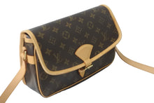 Load image into Gallery viewer, LOUIS VUITTON ルイヴィトン ショルダーバッグ M42250 ソローニュ モノグラム ブラウン ゴールド金具 美品 中古 58912
