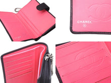 Load image into Gallery viewer, CHANEL シャネル 財布 ブラック カンボンライン 14番台 ココマーク ラムスキン ブラック ピンク シルバー金具 美品 中古 58926