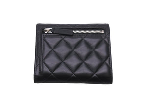 CHANEL シャネル 三つ折り財布 財布 マトラッセ ラムスキン 28番台 ココマーク シルバー金具 美品 中古 58953
