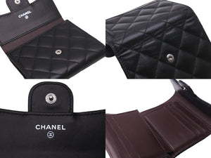 CHANEL シャネル 三つ折り財布 財布 マトラッセ ラムスキン 28番台 ココマーク シルバー金具 美品 中古 58953