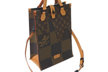 Load image into Gallery viewer, 新品同様 LOUIS VUITTON ルイヴィトン × NIGO ニゴー コラボ トートバッグ N40355 モノグラムキャンバス ブラウン 中古 59009
