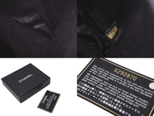 Load image into Gallery viewer, CHANEL シャネル 二つ折り財布 A13496 ココマーク キャビアスキン 6番台 2000年 ブラック ゴールド金具 良品 中古 59034