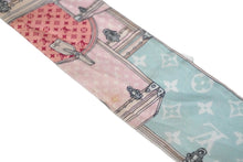 Load image into Gallery viewer, LOUIS VUITTON ルイヴィトン バンドーBBスカーフ レッツゴー M76441 モノグラム シルク ピンク ブルー 良品 中古 59040