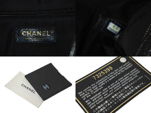 Load image into Gallery viewer, CHANEL シャネル ショルダーバッグ 三日月型 ココマーク 7番台 キャビアスキン ブラック ゴールド金具 美品 中古 59041