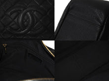 Load image into Gallery viewer, CHANEL シャネル ショルダーバッグ 三日月型 ココマーク 7番台 キャビアスキン ブラック ゴールド金具 美品 中古 59041
