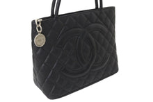 Load image into Gallery viewer, 極美品 CHANEL シャネル トートバッグ 復刻トート キャビアスキン A01804 7番台 2002年頃 ココマーク シルバープレート 中古 59067
