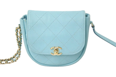 CHANEL シャネル マトラッセ ショルダーバッグ ラムスキン ライトブルー ココマーク 26番台 ゴールド金具 美品 中古 59086