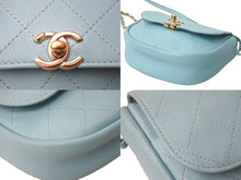 Load image into Gallery viewer, CHANEL シャネル マトラッセ ショルダーバッグ ラムスキン ライトブルー ココマーク 26番台 ゴールド金具 美品 中古 59086