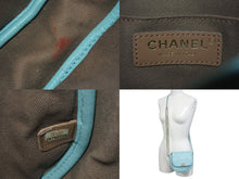 Load image into Gallery viewer, CHANEL シャネル マトラッセ ショルダーバッグ ラムスキン ライトブルー ココマーク 26番台 ゴールド金具 美品 中古 59086