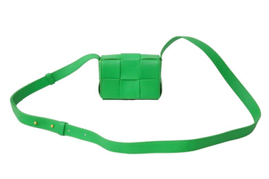 極美品 BOTTEGAVENETA ボッテガヴェネタ ショルダーバッグ マキシイントレチャート カセット ミニ 666688 中古 59124