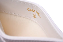 Load image into Gallery viewer, 新品未使用 CHANEL シャネル カードケース ココマーク 28番台 ホワイト グレインドカーフスキン AP0213 シルバー金具 中古 59128