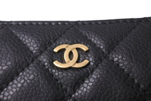 Load image into Gallery viewer, CHANEL シャネル ポーチ コスメポーチ 化粧ポーチ マトラッセ キャビアスキン 21番台 A69259 ゴールド金具 美品 中古 59138