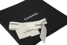 Load image into Gallery viewer, 極美品 CHANEL シャネル ニットキャップ ビーニー ココマーク カシミヤ100% ブラック ホワイト 中古 59165