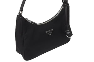 PRADA プラダ ホーボー ワンショルダー RE-EDITION 2005 トライアングル ブラック ナイロン 1NE204 美品 ロゴ 中古 59202 