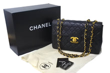 Load image into Gallery viewer, CHANEL シャネル ショルダーバッグ デカマトラッセ ダブルチェーンブラック 3番台 ラムスキン ゴールド金具 美品 中古 59258