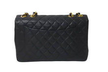 Load image into Gallery viewer, CHANEL シャネル ショルダーバッグ デカマトラッセ ダブルチェーンブラック 3番台 ラムスキン ゴールド金具 美品 中古 59258