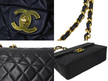 Load image into Gallery viewer, CHANEL シャネル ショルダーバッグ デカマトラッセ ダブルチェーンブラック 3番台 ラムスキン ゴールド金具 美品 中古 59258