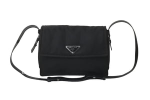 良品 プラダ ショルダーバッグ archive 90s ロゴ刻印 シルバー金具
