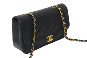 極美品 CHANEL シャネル チェーンショルダーバッグ ダイアナマトラッセ22 3番台 ラムスキン ブラック ゴールド金具 中古 59302