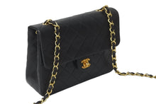 Load image into Gallery viewer, CHANEL シャネル チェーンショルダーバッグ ミニマトラッセ20 5番台 ラムスキン ブラック ゴールド 美品 中古 59304