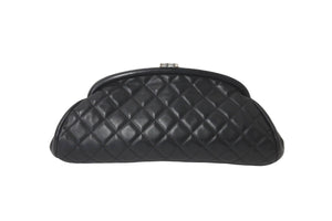 CHANEL シャネル マトラッセ がま口 クラッチバッグ ポーチ 10番台 ブラック ラムスキン シルバー金具 美品 中古 59317