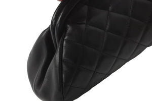 CHANEL シャネル マトラッセ がま口 クラッチバッグ ポーチ 10番台 ブラック ラムスキン シルバー金具 美品 中古 59317