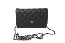 Load image into Gallery viewer, CHANEL シャネル ショルダーバッグ チェーン ウォレット マトラッセ ココマーク 19番台 ブラック ラムスキン シルバー金具 美品 中古 59319
