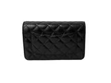 Load image into Gallery viewer, CHANEL シャネル ショルダーバッグ チェーン ウォレット マトラッセ ココマーク 22番台 ブラック ラムスキン シルバー金具 美品 中古 59320