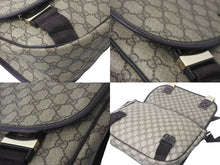 Load image into Gallery viewer, GUCCI グッチ ショルダーバッグ メッセンジャーバッグ GG柄 GGスプリーム 総柄 201732 ブラウン 美品 中古 59330