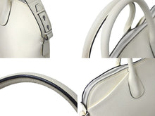 Load image into Gallery viewer, 極美品 Valextra ヴァレクストラ ハンドバッグ マイロゴ V4D90-028-000W-RD ホワイト カーフスキン マットシルバー金具 中古 59342